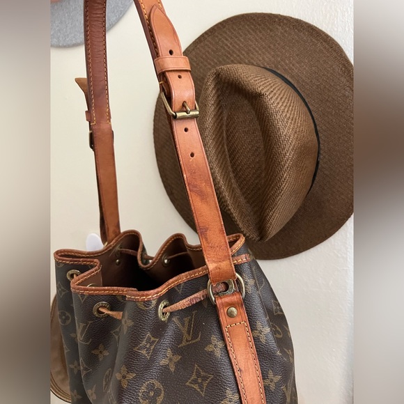 LOUIS VUITTON Monogram Noe Vintage Bucket - Picture 2 of 13